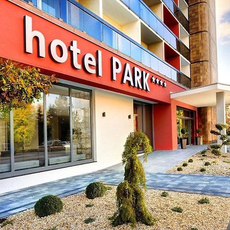 Hotel Park Dolny Kubin Zewnętrze zdjęcie